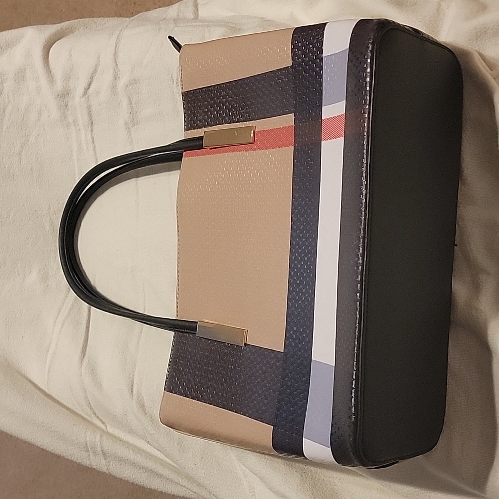 Unknown Shoulder Bag Never Used Beautiful NEW